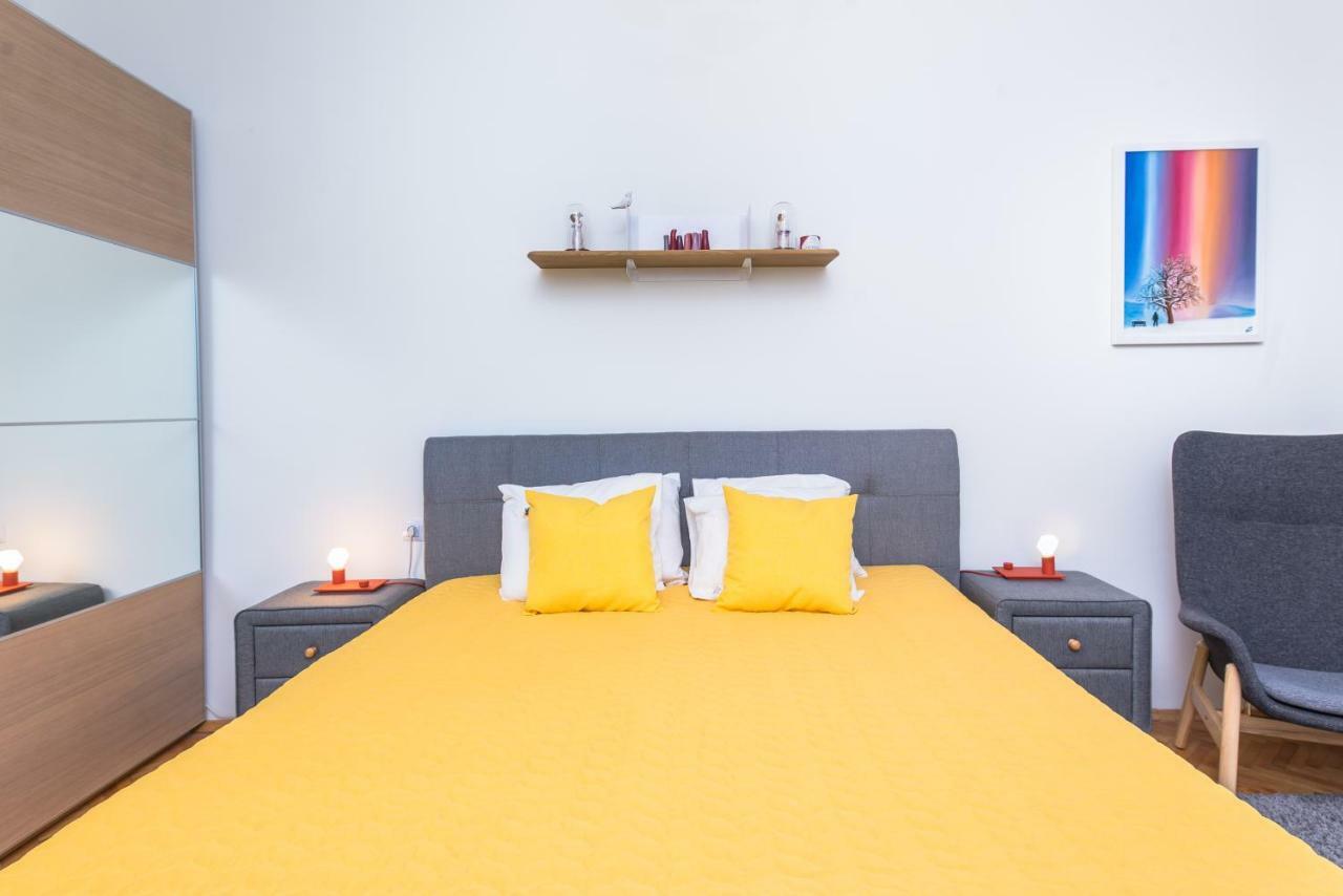 Designer & Luxurious, Business, One Bedroom Apartment In Top Central Sofia By Flat Mаnager Exteriör bild